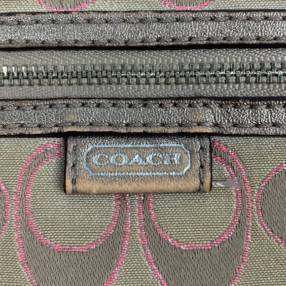 Coach Signature C Canvas Leather Wristlet Wallet Zip Close Tan Pink silver Strap - Picture 2 of 15